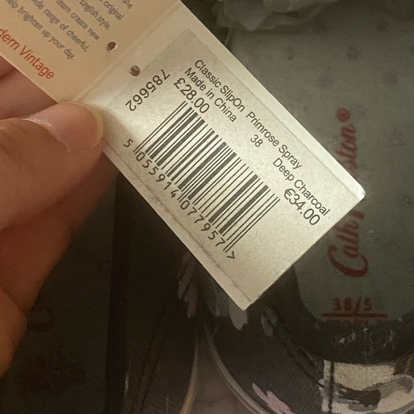 Cath Kidston Classic SlipOn Primrose Spray-New In Box - Picture 4 of 4